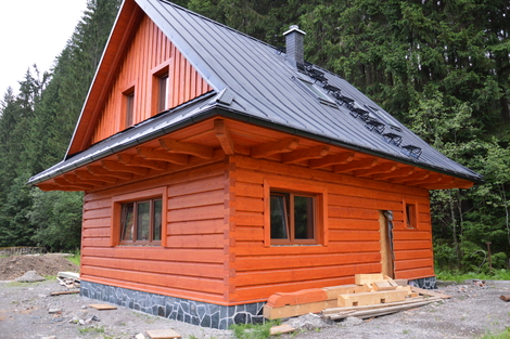 Verkleidung eines Holzgebäudes | Verkleidung eines Holzgebäudes